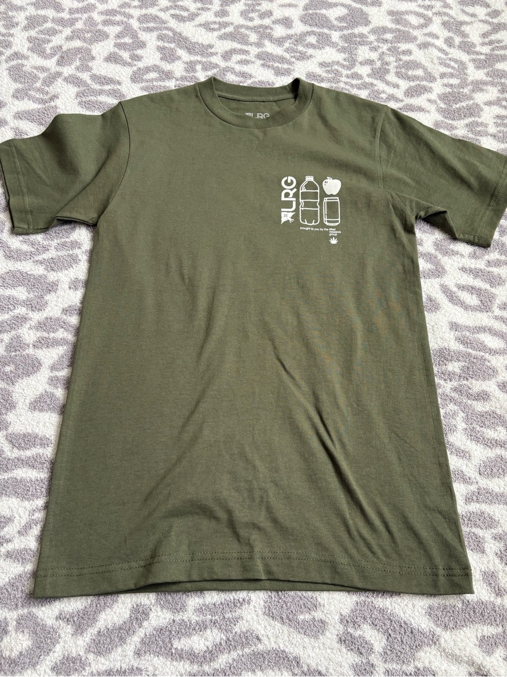 mens lrg graphic tee